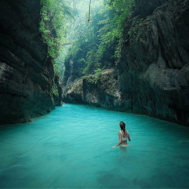 cebu-city-to-pescador-island-kawasan-canyoneering-tour