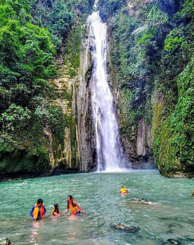 cebu-dao-inambakan-kawasan-and-mantayupan-waterfalls-trip