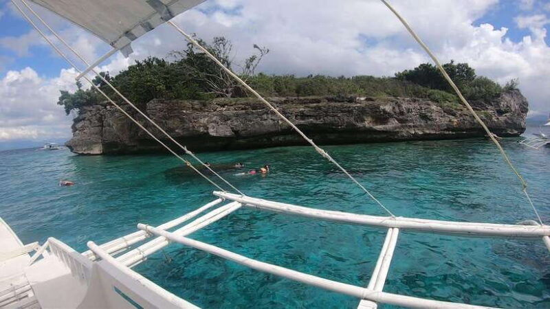 cebu-moalboal-scuba-diving-sardines-run-pescador-snorkel