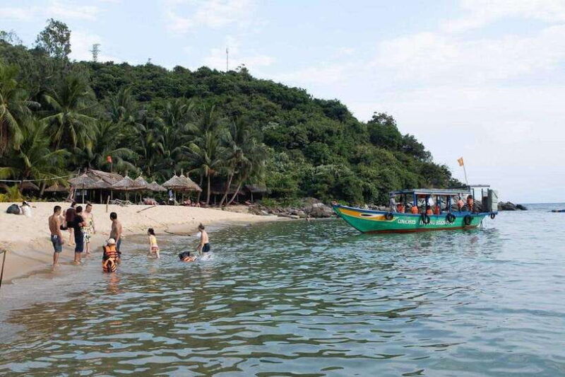cham-islands-snorkeling-tour-by-speedboat-hoi-an-da-nang-2