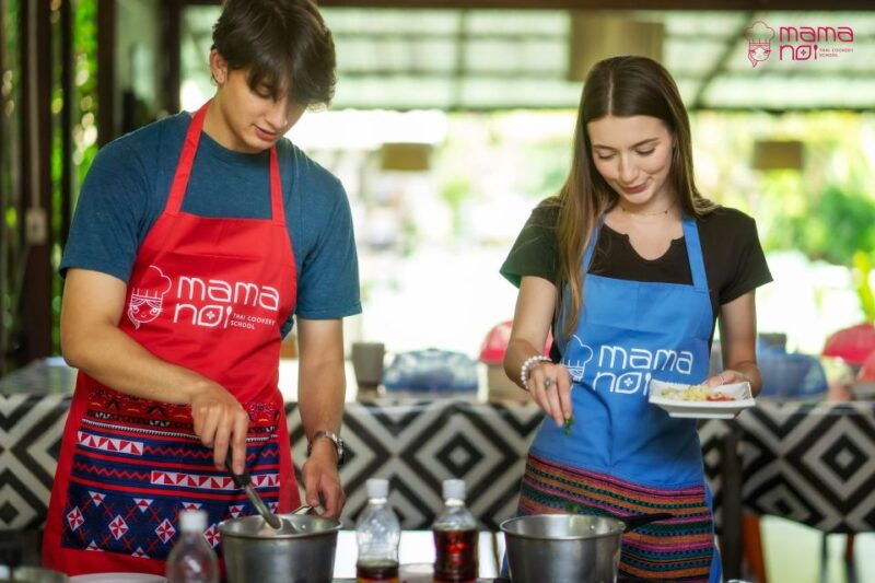 chiang-mai-cooking-class-with-organic-farm-at-mama-noi