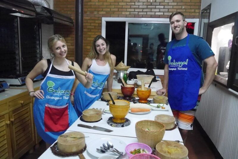 chiang-mai-evening-cooking-class-and-local-market-visit