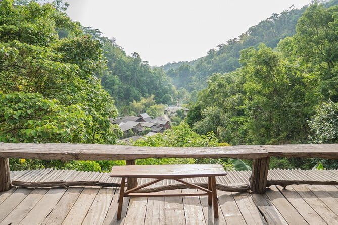 Chiang Rai White, Blue, Red Temples and Long Neck 1 Day Tour - FAQ