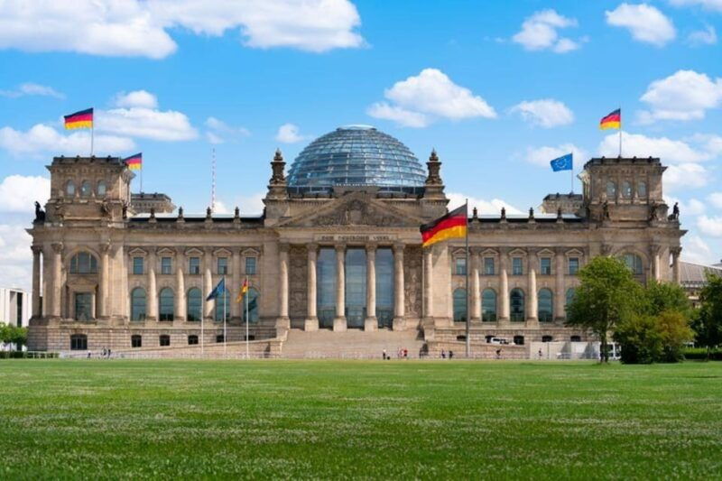 citysightseeing-berlin-hoho-bus-all-lines-ab-boat-tour