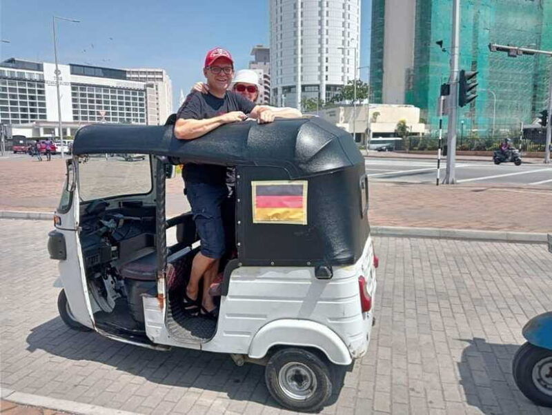 colombo-private-guided-tour-of-the-city-by-tuk-tuk
