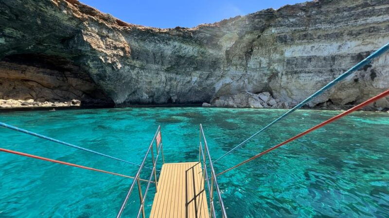 comino-blue-lagoon-crystal-lagoon-3-bay-cruise