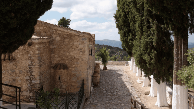 crete-knossos-lasithi-lasinthos-and-olive-farm-combo-tour