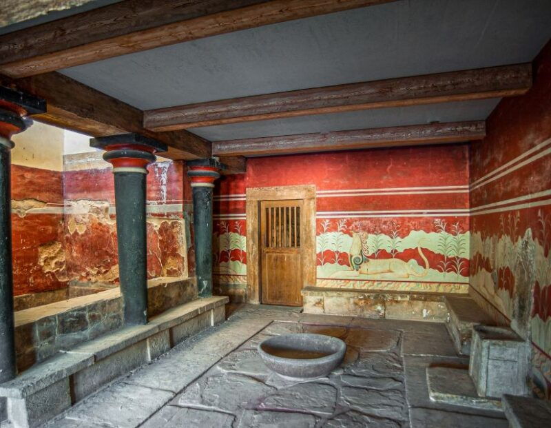 crete-knossos-palace-heraklion-city-market-guided-tour
