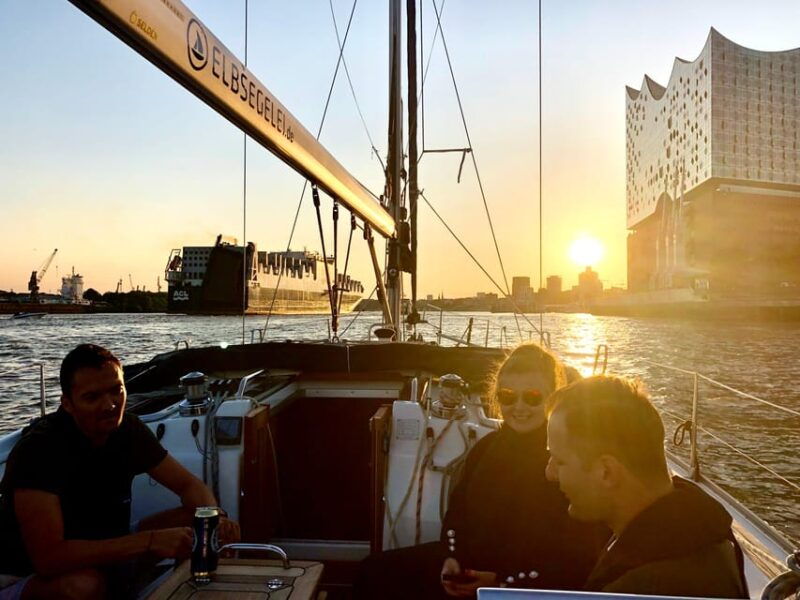 cruise-in-the-city-sailing-yacht-event-hamburg-elbe
