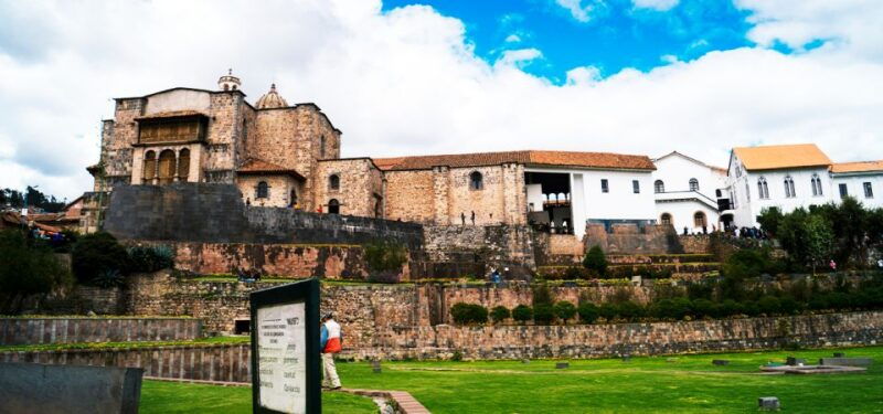 cusco-historic-walking-tour-with-pisco-sour-and-music-show