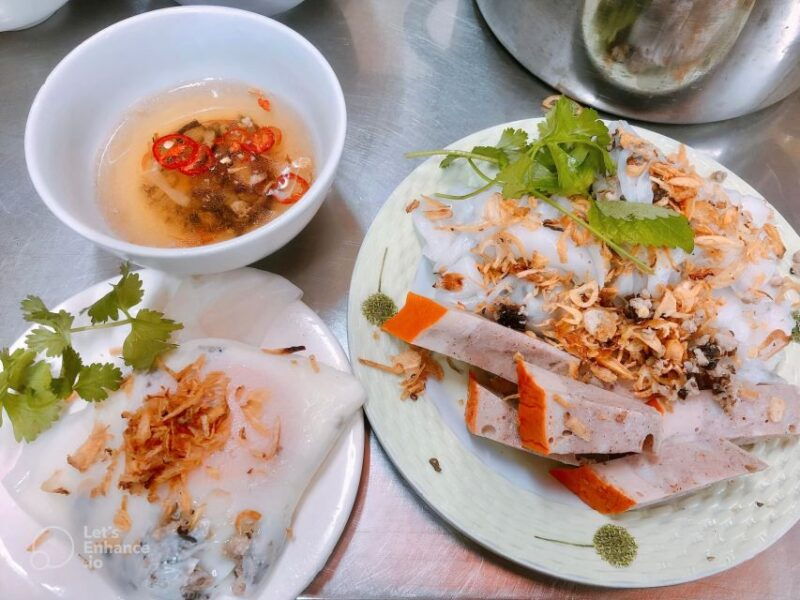 cycling-tour-in-hanoi-old-quarter-red-river-delta