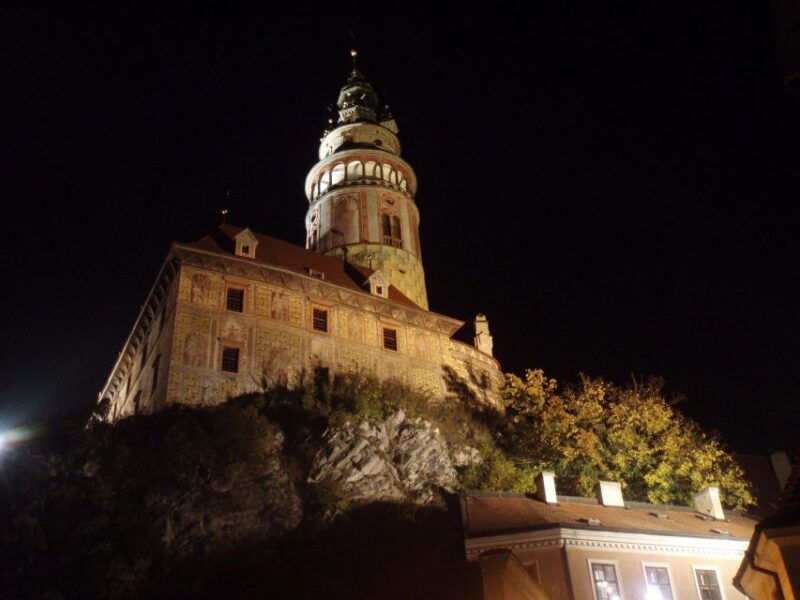 czech-krumlov-night-walking-tour-with-a-professional-guide