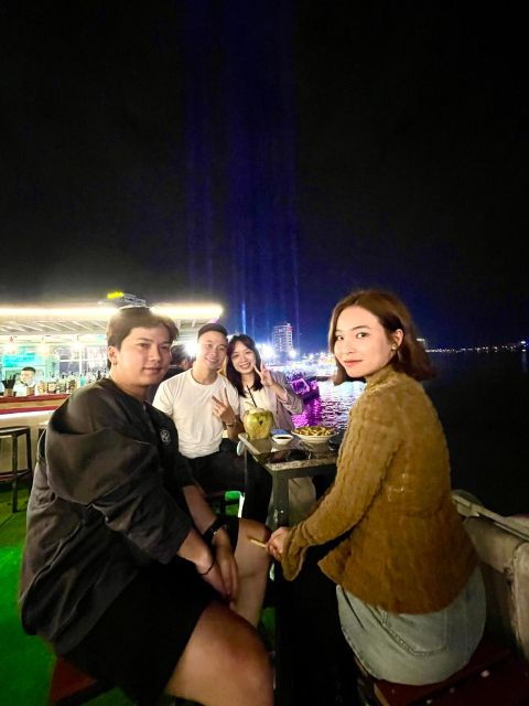 da-nang-han-river-night-boat-trip-with-show-on-weekends