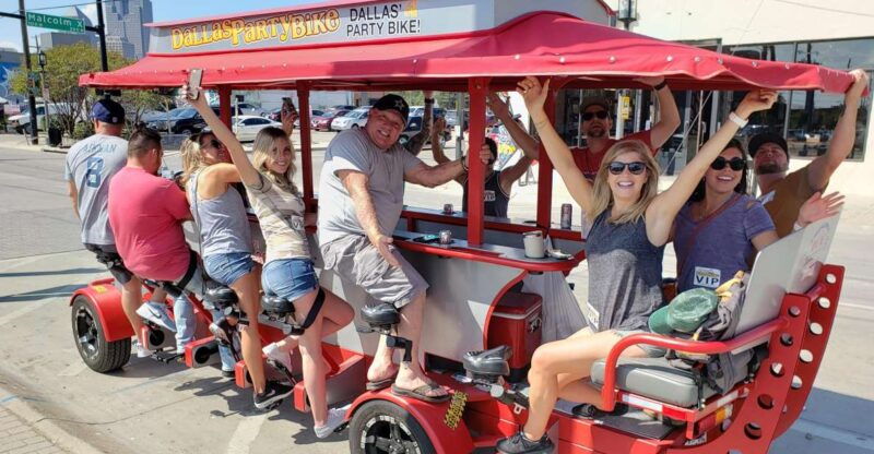 dallas-party-bike-pub-crawl-in-deep-ellum