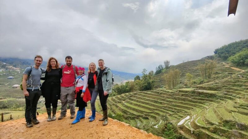 day-trip-to-cat-cat-village-fanxipang-peak-lunch