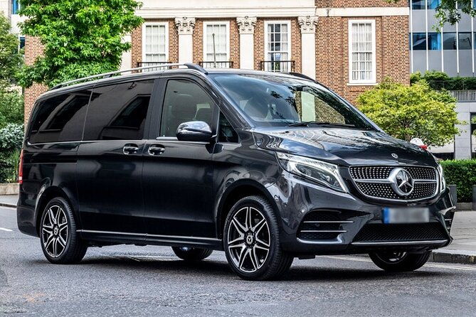 Departure Private Transfer Auckland City to Auckland Airport AKL by Luxury Van - Value for Money