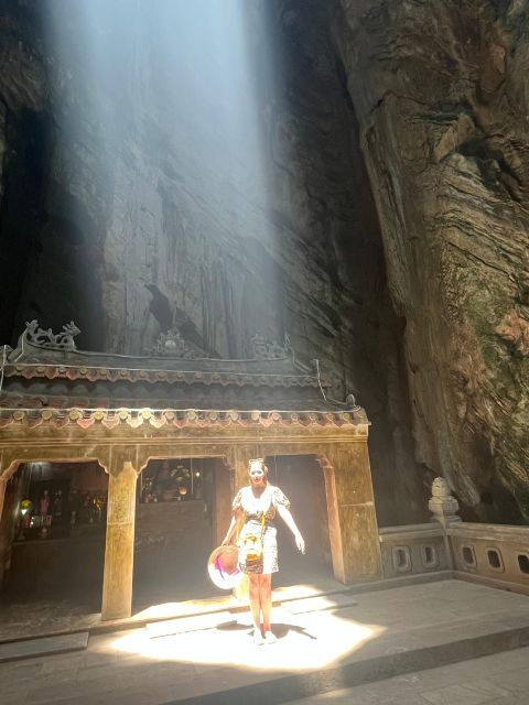 discovering-marble-mountain-and-linh-ung-temple
