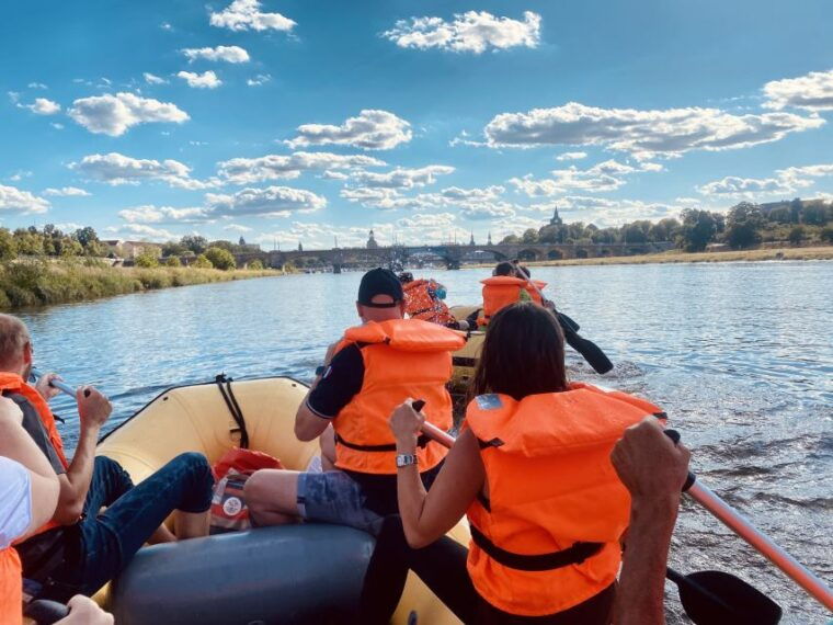 dresden-boat-tour-in-an-inflatable-boat-through-dresdens-old-town