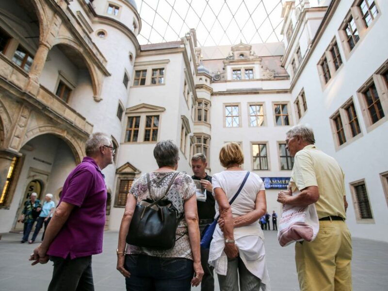 dresden-guided-city-walk-with-a-cup-of-coffee
