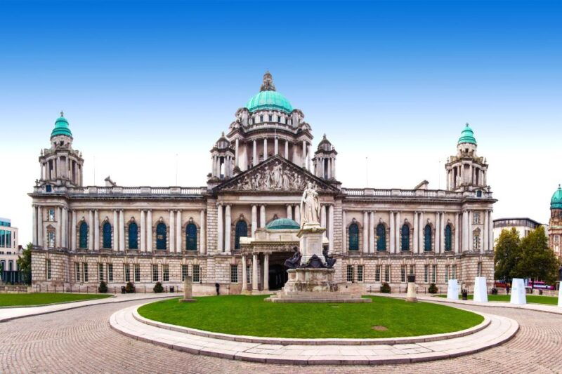 dublin-day-trip-to-belfast-titanic-giants-causeway-by-car