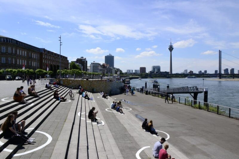 dusseldorf-old-town-and-banks-of-rhine-heart-and-lifeline