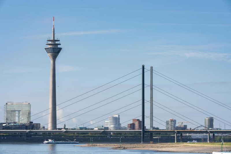 dusseldorf-rhine-tower-adult-entry