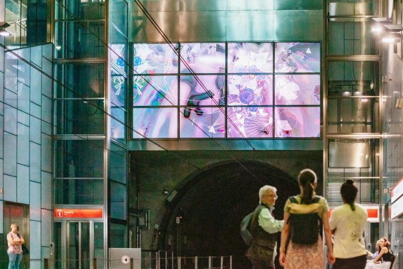 dusseldorf-the-wehrhahn-line-metro-guided-tour