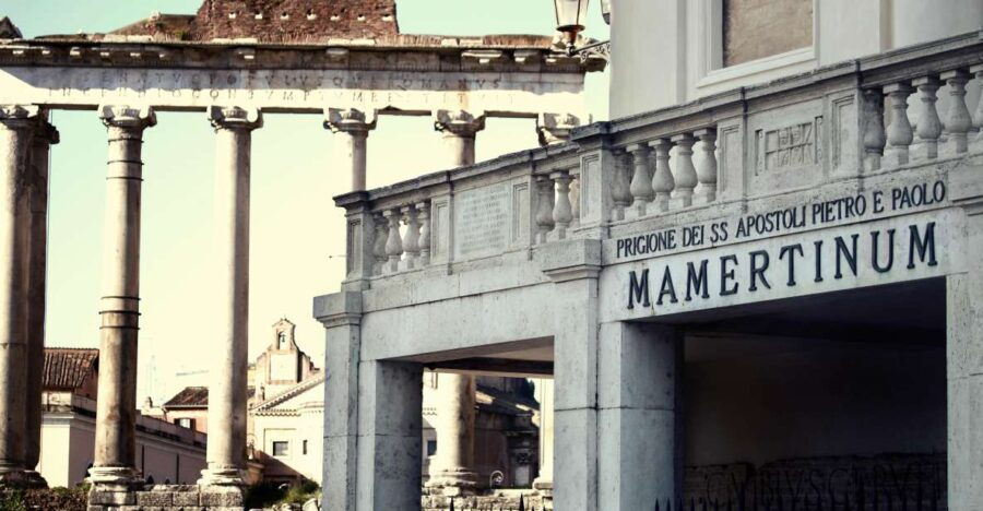 eiffel-tower-with-summit-and-2nd-floor-access-guided-tour