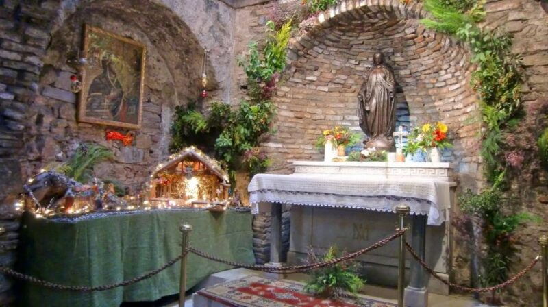 ephesus-the-house-of-virgin-mary-and-grand-theater-tours