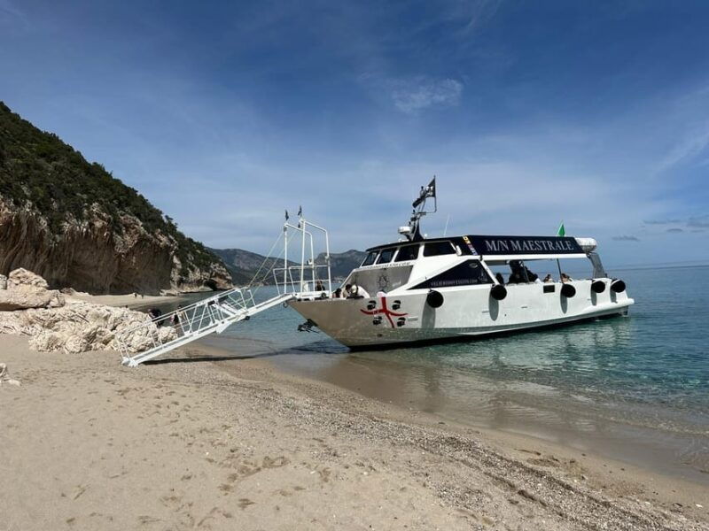 exclusive-gulf-of-orosei-boat-tour-with-aperitif