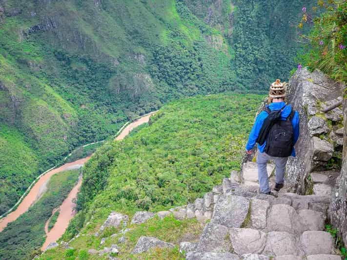 excursion-to-machu-picchu-huayna-picchu-mountain