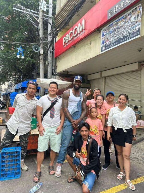explore-manila-slums-and-hidden-market