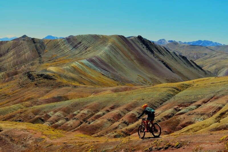 explore-rainbow-mountain-in-a-day
