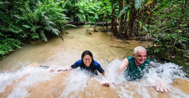 explore-sri-sangwan-waterfall-and-giant-cave-i-chiang-mai