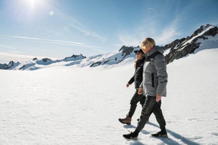 franz-josef-helicopter-picnic-amongst-the-peaks