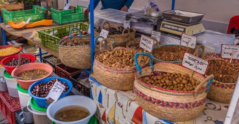 from-algarve-coast-day-trip-by-bus-to-loule-market