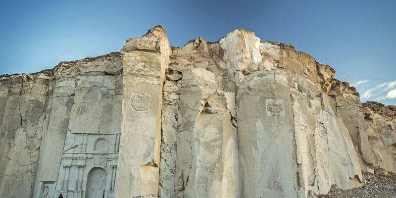 from-arequipa-sillar-route-and-hike-in-culebrillas