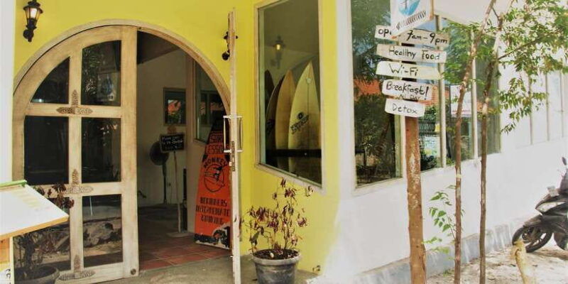 from-bali-4-day-surf-and-yoga-retreat-in-nusa-lembongan