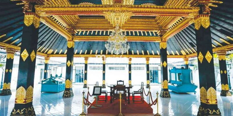 from-bali-bromo-ijen-borobudur-and-yogyakarta-4-day-tour