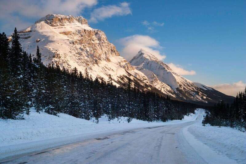 from-calgary-banff-canmore-rockies-day-trip-with-icefield