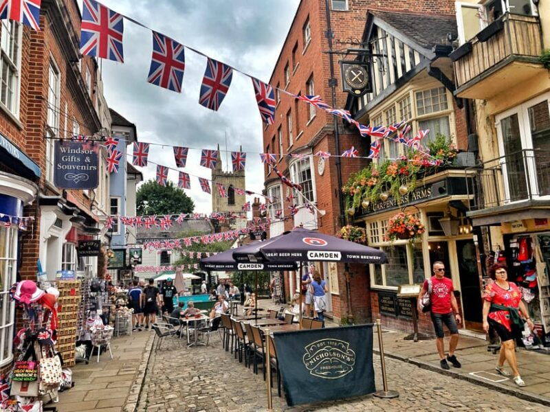 from-cambridge-guided-day-trip-to-windsor-oxford