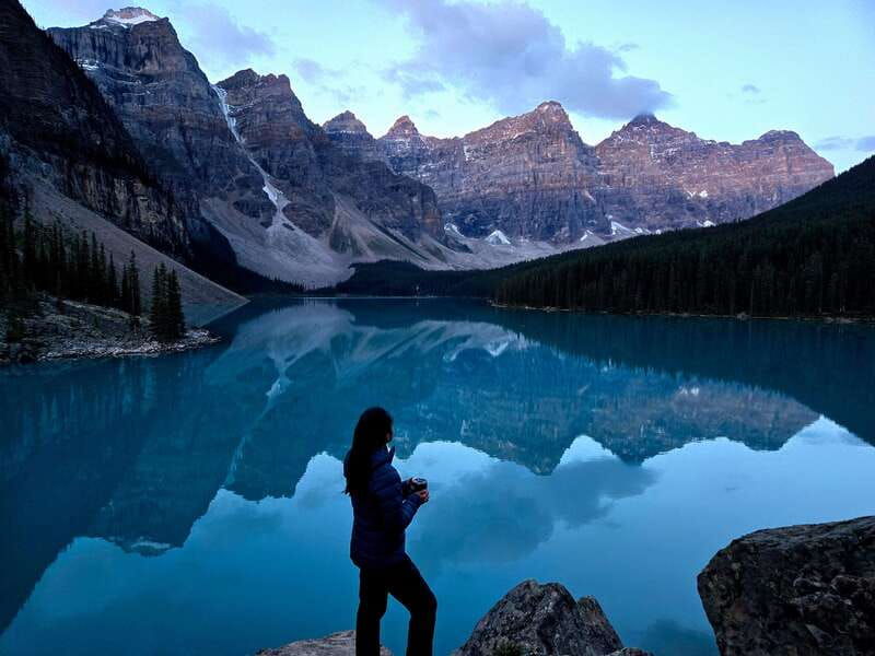 from-canmore-banff-moraine-lake-sunrise-lake-louise-tour