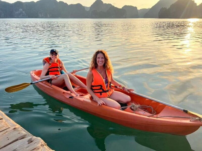 from-cat-ba-explore-cat-ba-floating-village-in-full-day