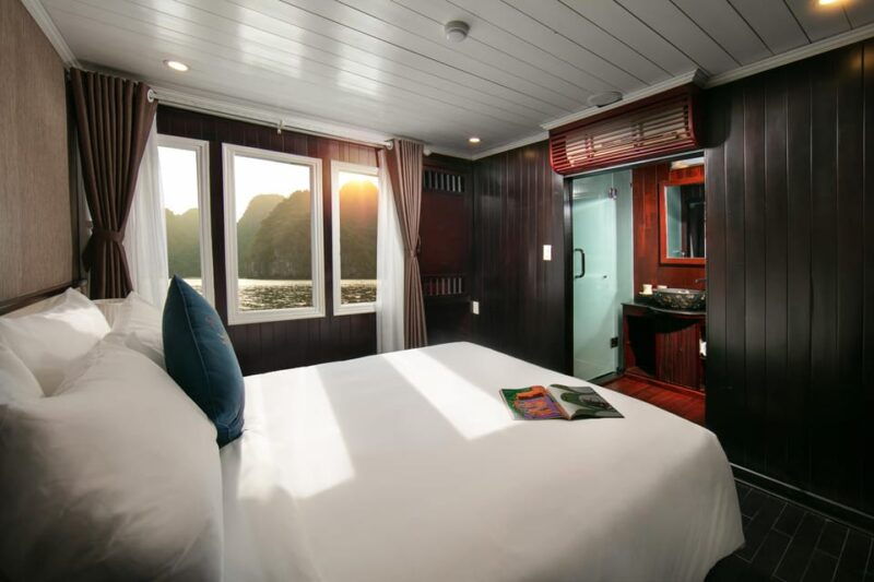 from-cat-ba-island-bai-tu-long-bay-cruise-2d-1n-quiet-route