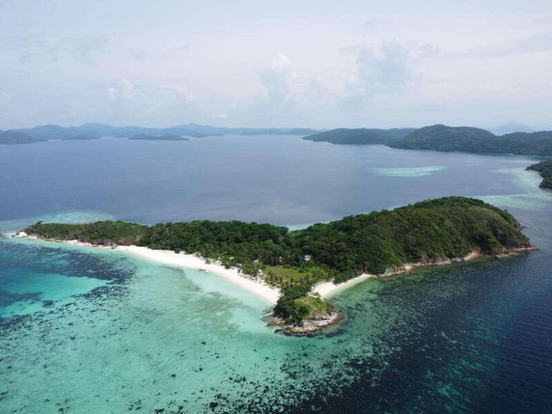 from-coron-town-beaches-and-islands-boat-tour-with-lunch