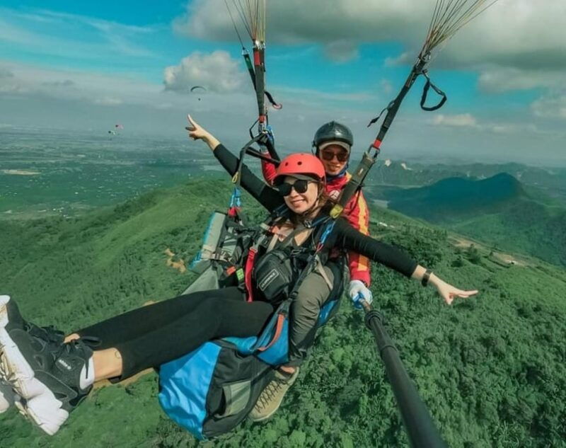 from-da-nang-paragliding-tour-in-da-nang