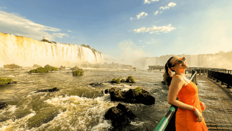 from-foz-do-iguacu-sunset-at-the-falls