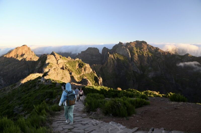 from-funchal-transfer-to-pico-do-arieiro-pico-ruivo-trail