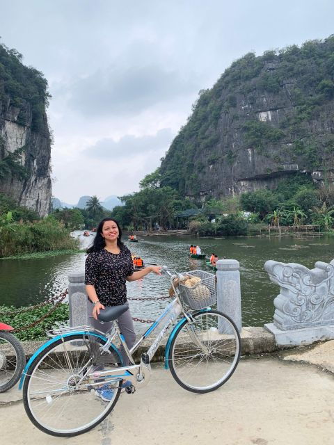 from-ha-noi-visit-hoa-lu-capital-tam-coc-boating-biking