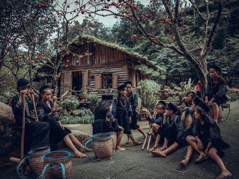 from-hanoi-2-days-trekking-sapa-with-ethnic-minority-guide